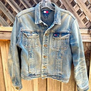 VINTAGE TOMMY HILFIGER DENIM JACKET